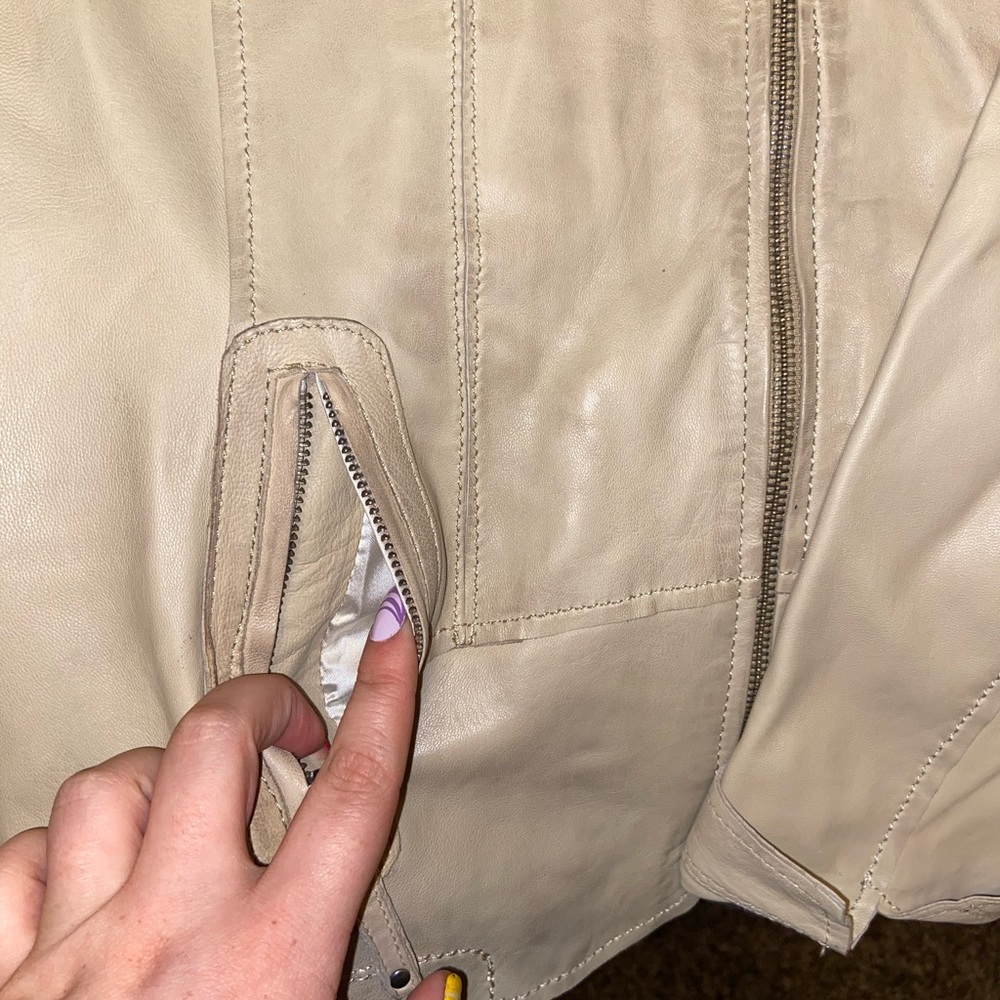 Authentic Cabrini Leather Jacket - Picture 12 of 14